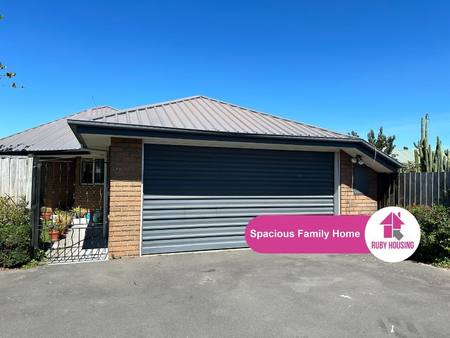 Buy 14A Conway Street | $640 weekly in NZ. 14A Conway thoroughfare | $640 time period -  modern & broad home in a premier entity, available from 26 March 2025!  	  3 broad sleeping room 